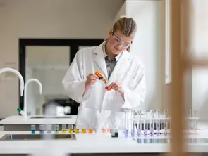 Science in action: MLC's hands-on learning and University of Melbourne workshops