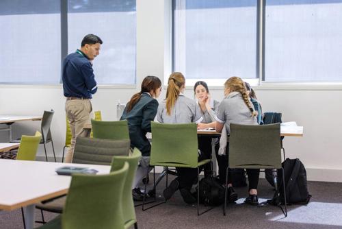 MLC26_Y10 Swinburne Visit-20.jpg